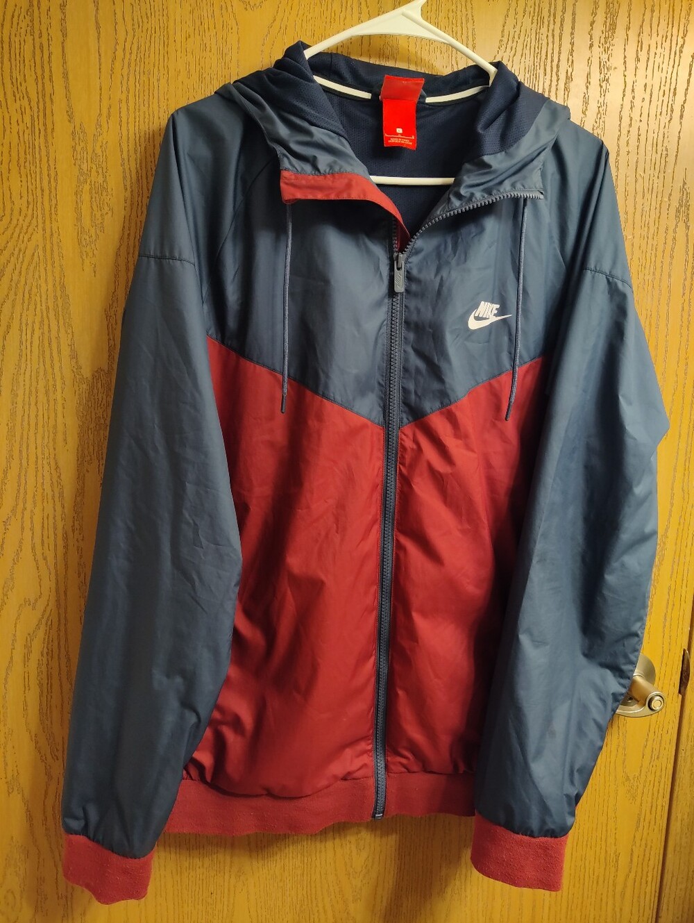 Nike Men's Two-Tone Hooded Windbreaker - Navy & Burgundy